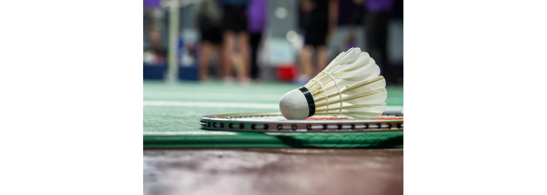 https://www.funkyreaders.co.uk/image/cache/catalog/a%20Licensed%20images/white-badminton-shuttlecock-and-racquet-on-a-green-2023-11-27-05-25-58-utc-1120x400.jpg